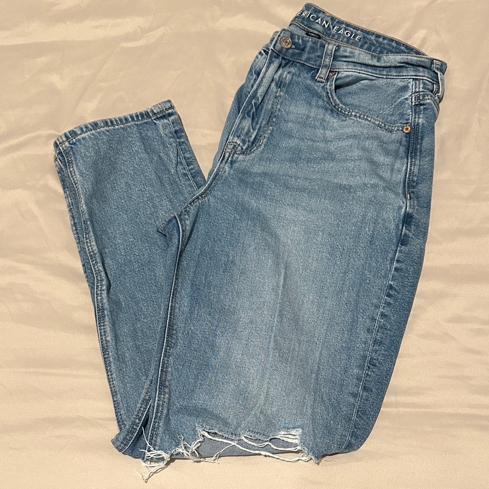 American Eagle Women’s size 10 distressed jeans